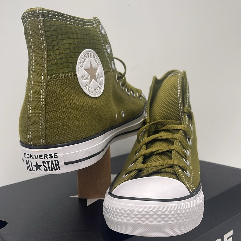 Converse Men’s Cls High-Tops A08553F
CTAS HI
FOREST BREVINTAGE CARGO 5
Sneakers - Picture 8 of 16